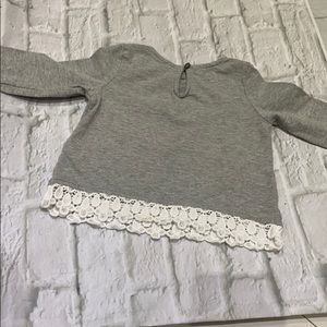Gap Grey long sleeve tee-shirt w/ lace trim